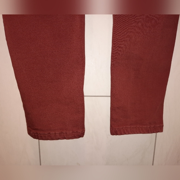 Seven7 High Rise Tummyless Slimming Brick Red Skinny Jeans size 12 EUC - Picture 9 of 11